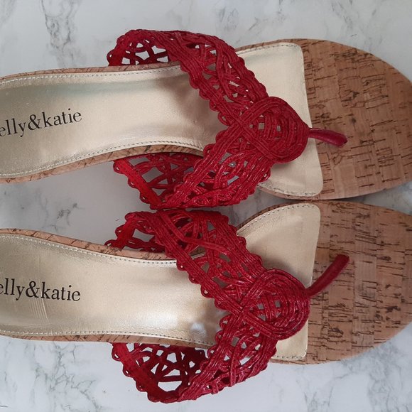 Kelly & Katie Red Thong Sandals, Size 10 (US) - Picture 3 of 9